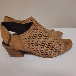 White Mountain sandle